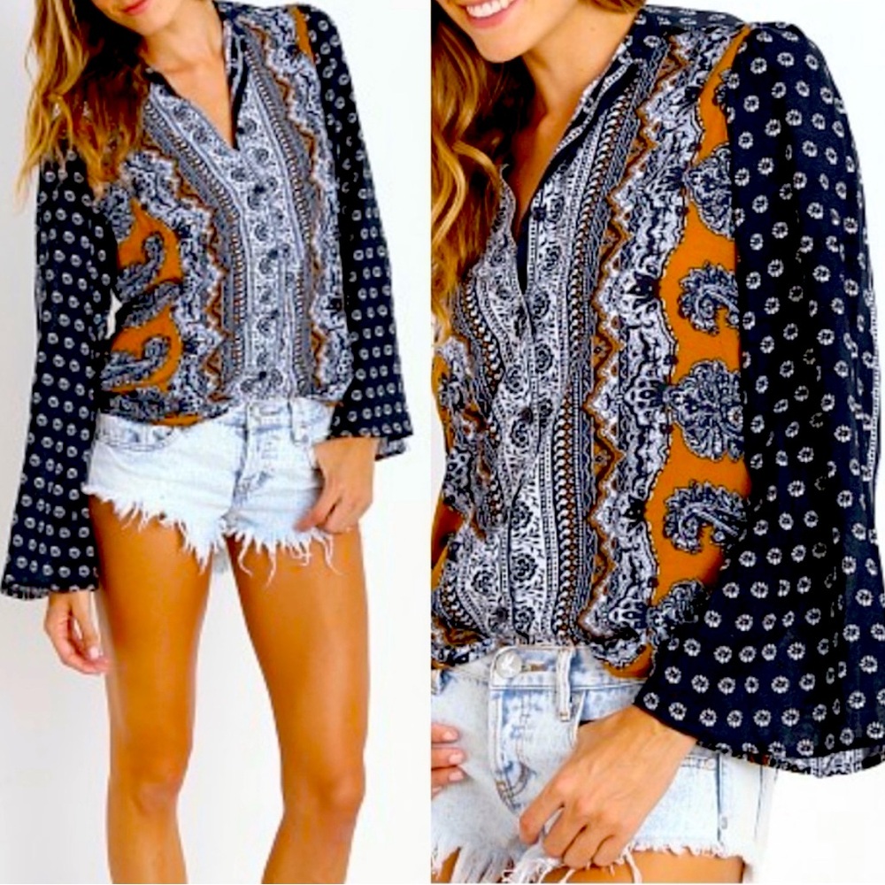 Novella Royale Bungalow Bell Sleeve Navy Daisy Blouse SIZE SMALL